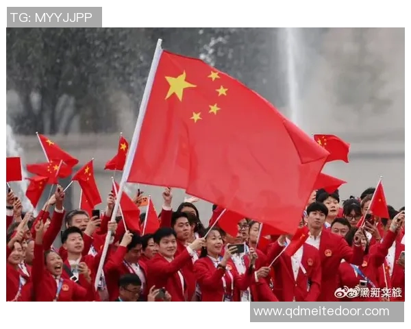 中国足球双星闪耀赛场展现风采与实力的传奇故事