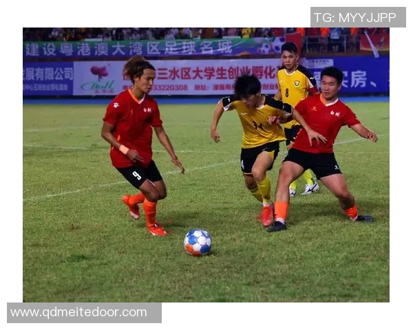 南北足球明星赛盛况空前球星云集激情对决引发热烈关注