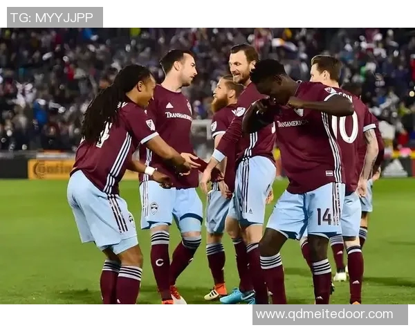 足球明星单挑赛精彩瞬间回顾与分析视频播放全记录