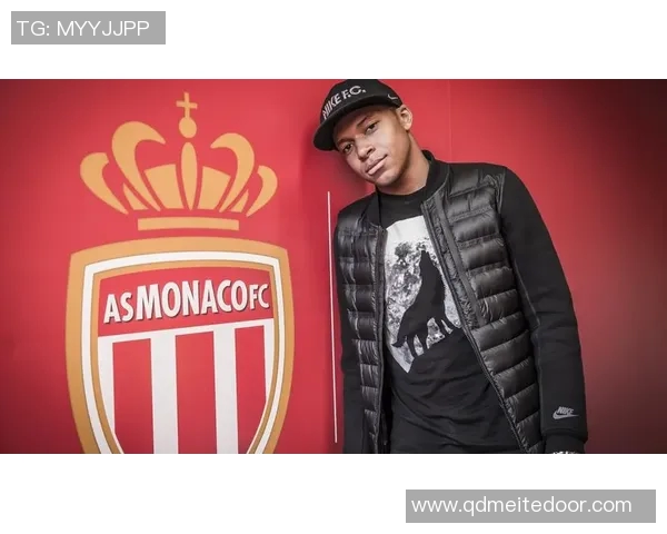 姆巴佩足球明星壁纸精选高清图片尽显球场风采与青春活力